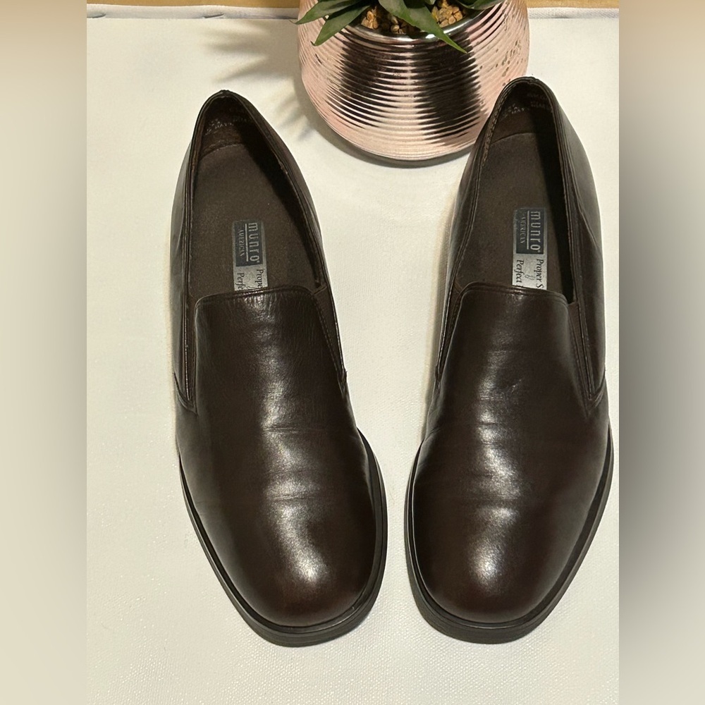 Munro Women's Dark Brown Leather Loafers